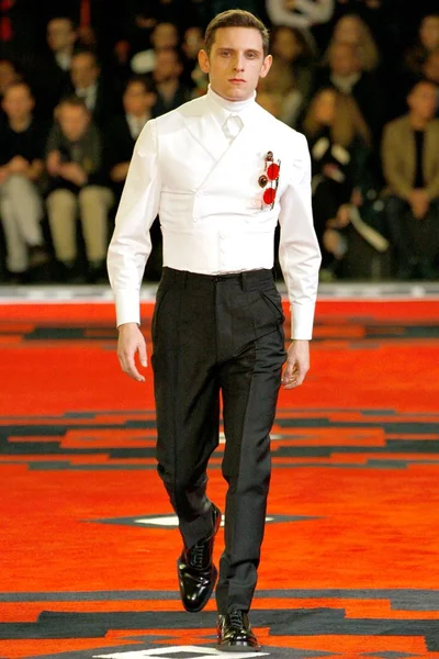 Look 38